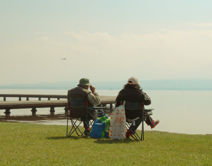 lake shore picnic view