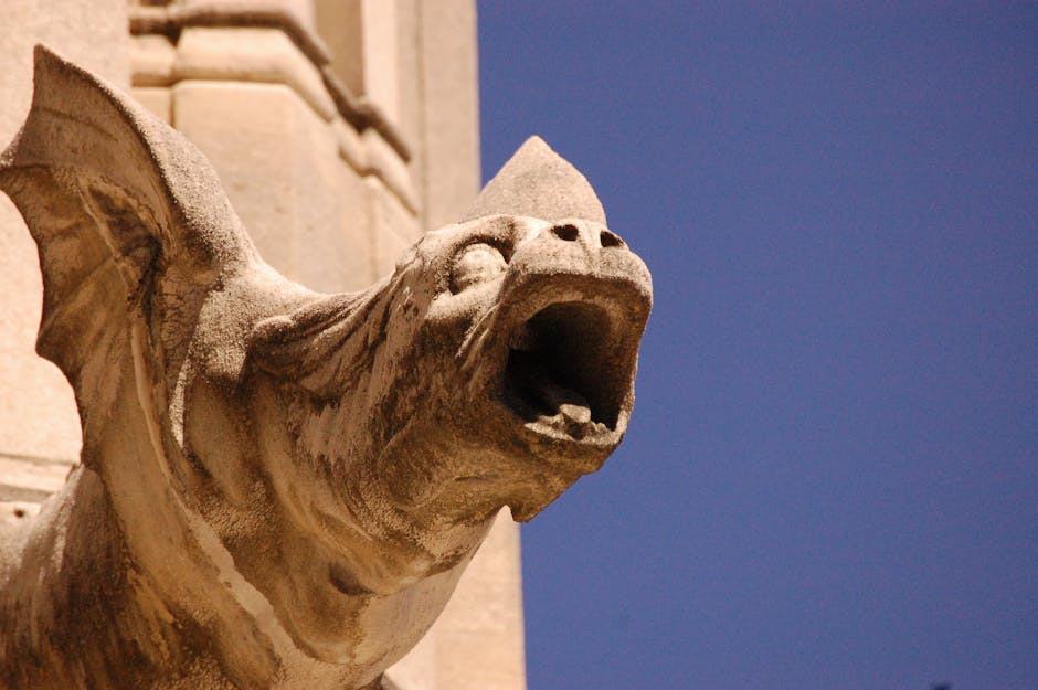 Duomo di Milano close sunlight facade